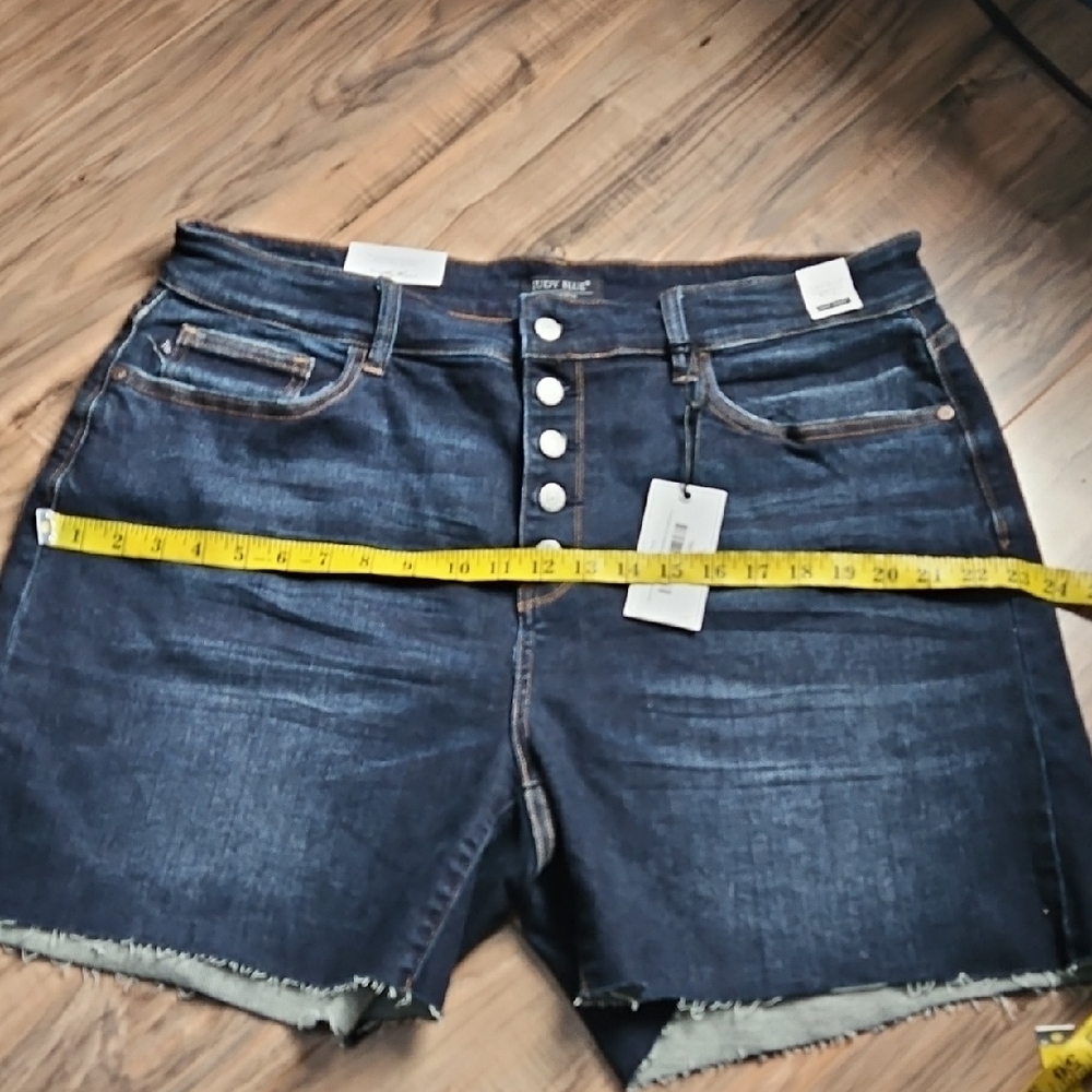 Judy Blue High Waist Dark Indigo Blue Denim Women's Shorts NWT 3XL - Picture 7 of 13